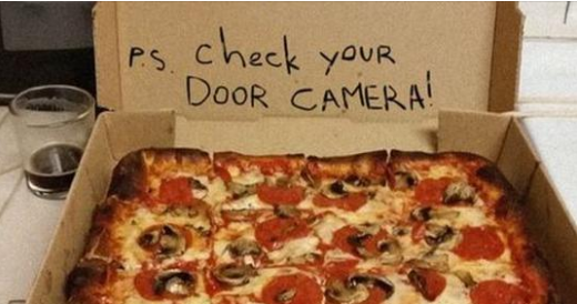 Pizza Delivery Man Writes a Warning on a Box — It Ended Up Saving Me from a Catastrophic Marriage