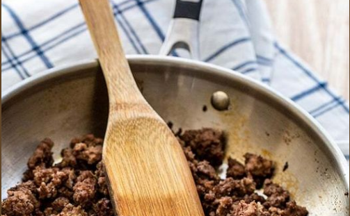 Should You Rinse Ground Beef? 