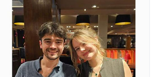 Designer Has The Best Reply When People Ask to Photoshop Their Pics