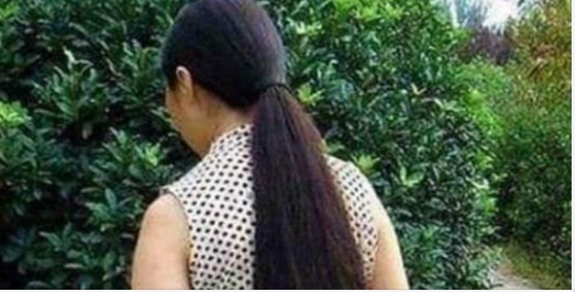 Woman cuts her hair for the first time in 25 years – here’s what she looks like today