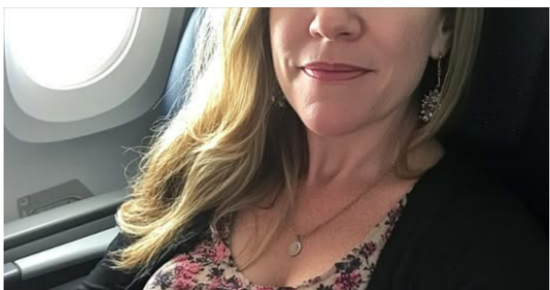 Flight Attendant Forced Me to Kneel on the Plane While Pregnant 