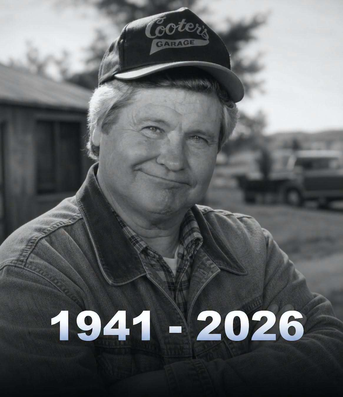 Ben Jones, Best Known as “Cooter” from The Dukes of Hazzard, Dies at 84