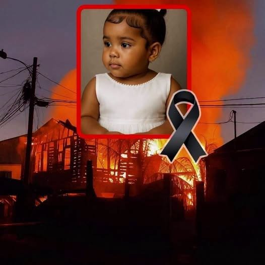 Young woman puts daughter inside the fir… See more