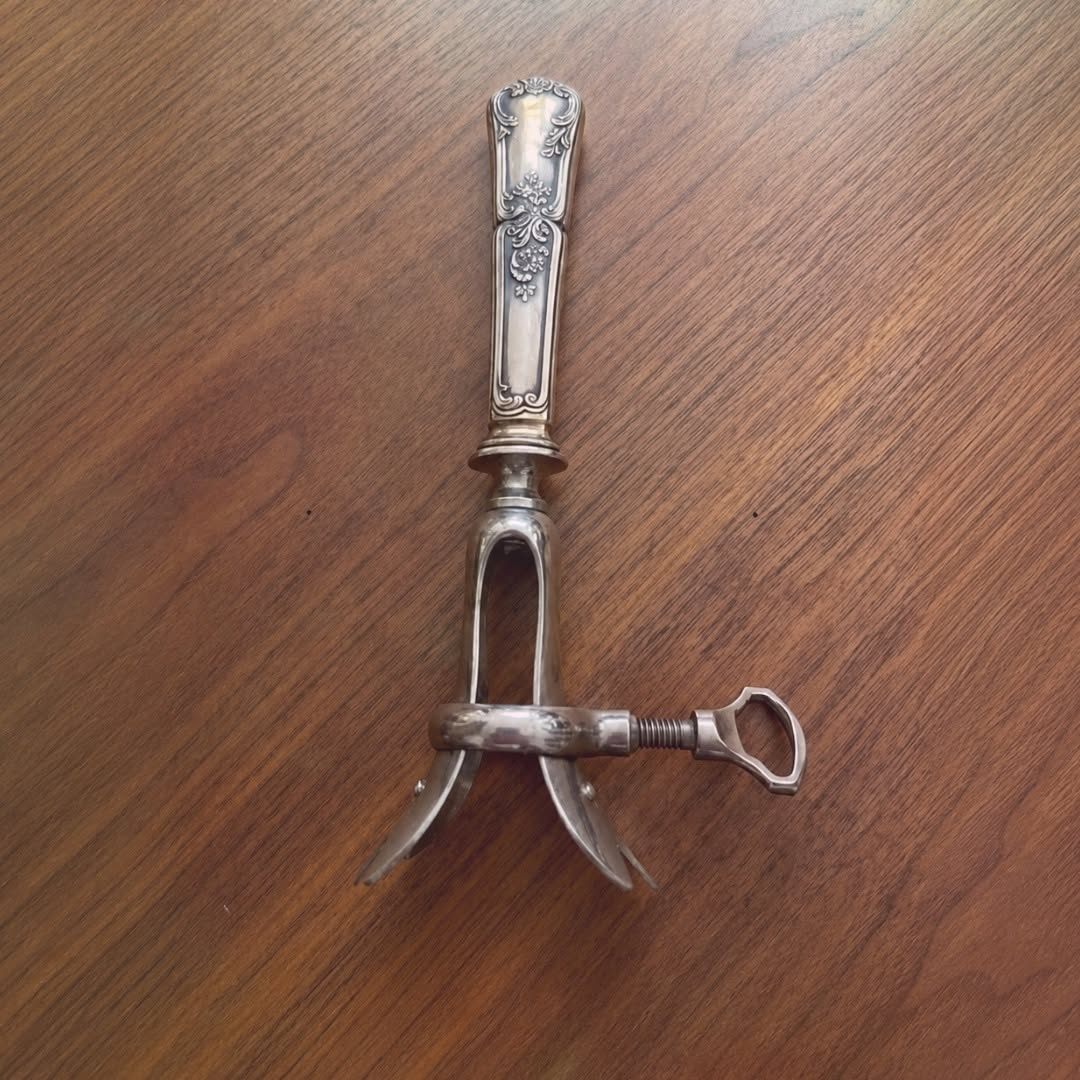 We Were Sorting Through My Grandma’s Belongings When We Came Across… You Guys Have Any Idea?