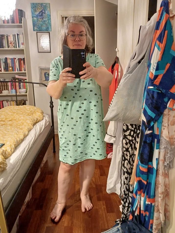 Every Evening, My Mother Took a Photo of Herself in the Same Dress — But When I Opened Her Phone One Day, My Hands Started Shaking