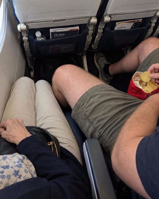 A Man Kept Manspreading Into a Womans Plane Seat for Hours When He Returned From the Restroom He Shouted What the Hell Did You Do